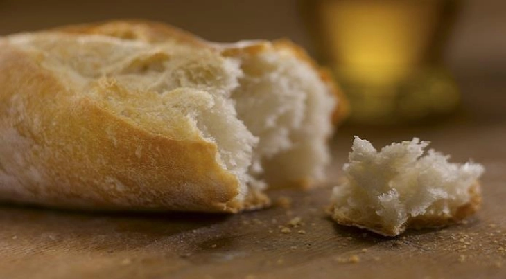 Нов тренд во Велика Британија: Печење леб дома