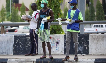 Карантин од 14 дена за повеќето Африканци би значело гладување