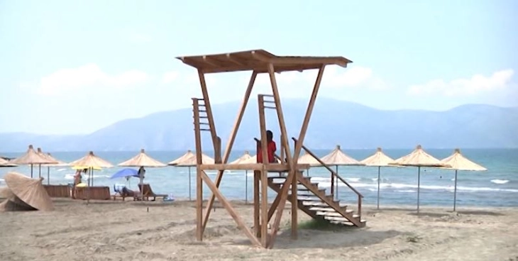 Албанија од 1 јуни ги отвора копнените граници со соседите и хотелските плажи