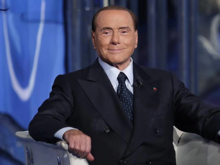 Берлускони сакал да ги привлече Ибра и Кака во Монца
