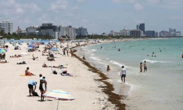 Плажите на Флорида ќе се затворат поради непочитување на мерките