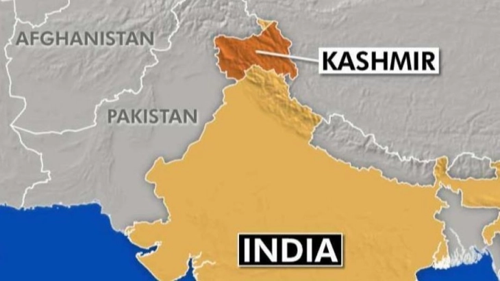 Убиен локалниот лидер на индиската владејачка партија во Кашмир
