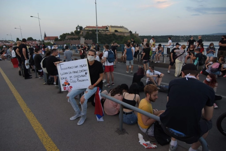 Заврши протестот во Нови Сад, во Белград засега мирни демонстрации
