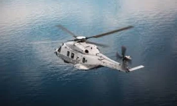 Две лица загинаа при уривање на холандски воен хеликоптер