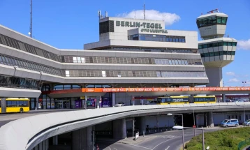 На аеродромите во Берлин се планираат стотици откази поради ситуацијата со коронавирусот