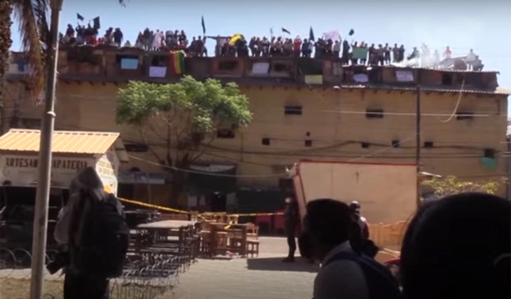 Немири во боливиските затвори поради Ковид-19