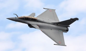 Во Индија пристигна првата серија од пет воени авиони Рафал