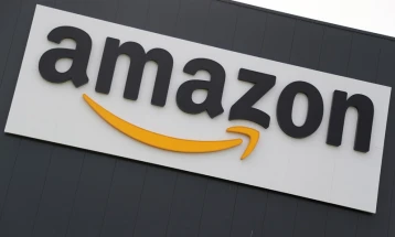 Безос продаде милион акции на Амазон за 3,1 милијарда долари