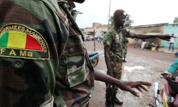 Бунт во Мали, наводно уапсени претседателот, премиерот и неколку министри