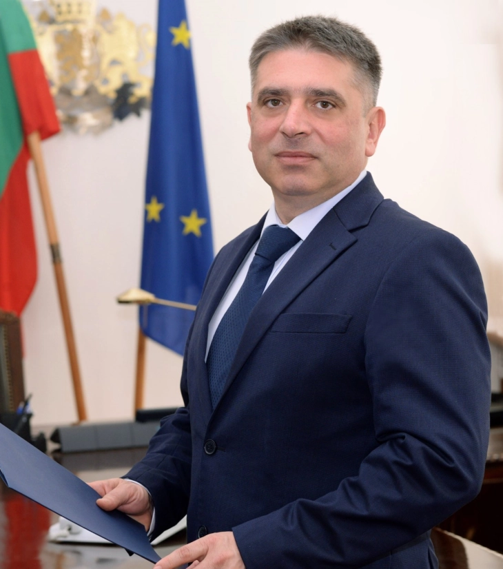 Бугарскиот министер за правда Данаил Кирилов поднесе оставка