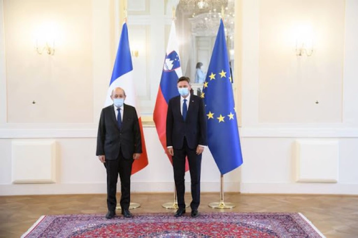 Пахор и Ле Дријан против поделба меѓу Истокот и Западот во ЕУ