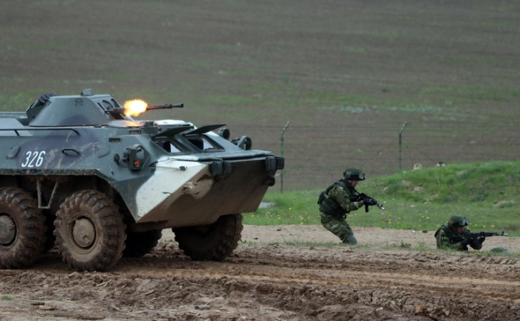 Три воени бази Белорусија се ставени во готовност