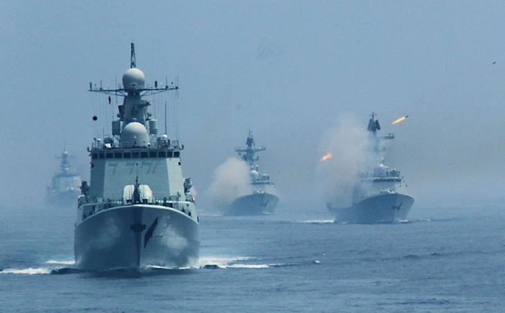 Поморски вежби на иранската војска во Ормунскиот Проток