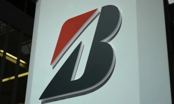 Работници во Бриџстоун штрајкуваат поради затворање на фабрика