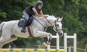 Гроздановски со две први места на „Октомврискиот коњички турнир“