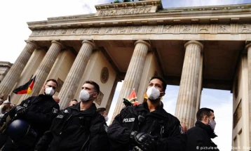 Во Германија нови протести против рестриктивните пандемиски мерки