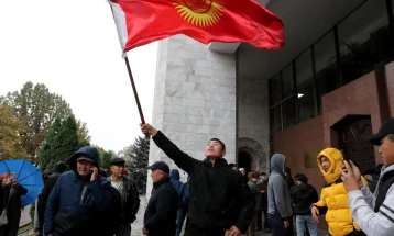 Централната изборна комисија на Киргистан ги поништи изборите