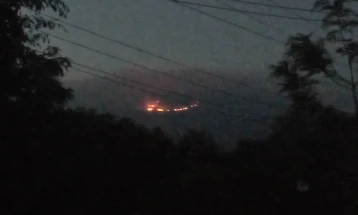 Евакуација на странци поради пожарот на Килиманџаро