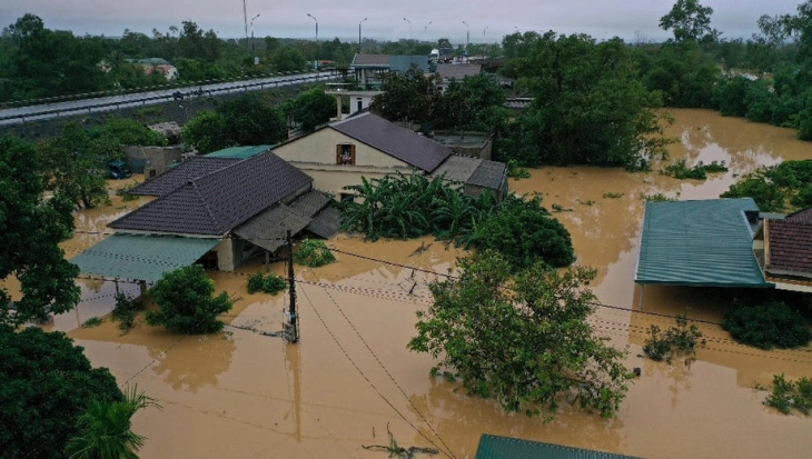 Поплави во Виетнам, има и жртви