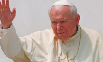 Дали одлуката за папата Јован Павле Втори да биде прогласен за светец беше избрзана?