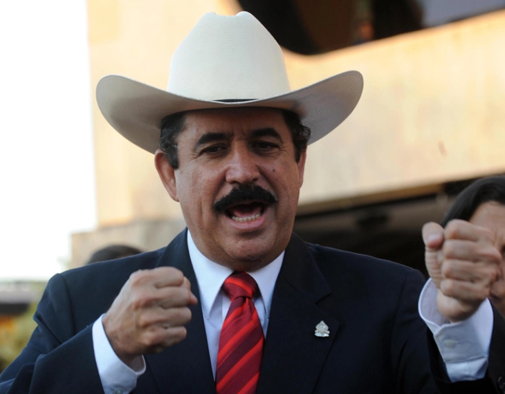 Приведен поранешниот претседател на Хондурас, Зелаја поради непријавени пари