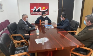 Претставници на Карате-федерацијата на Македонија на средба со Мојсовски
