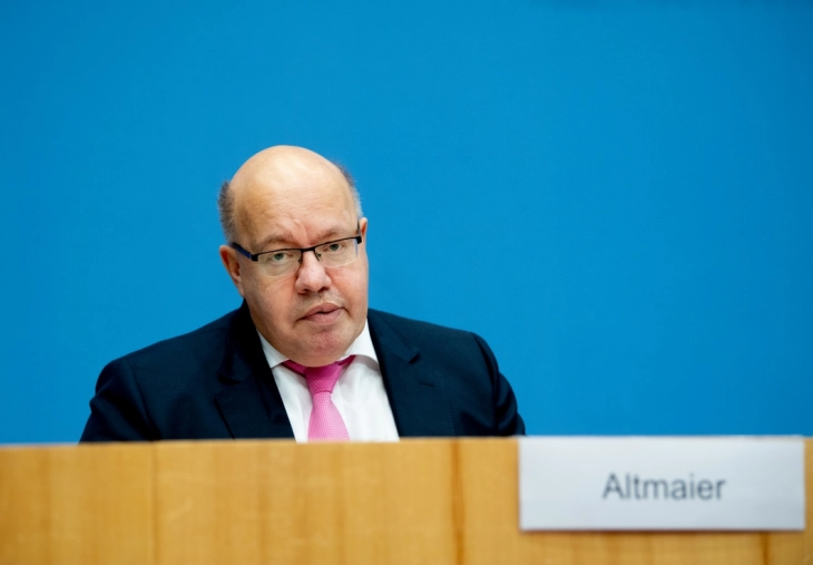 Германските мерки за спречување на пандемијата се недоволни, тврди министерот за здравство