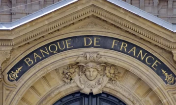 Француската централна банка ја намали економската прогноза