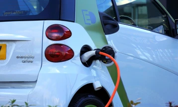 Eĸcпepти: Електричните автомобили во 2023 година ќе чинат како и конвенционалните