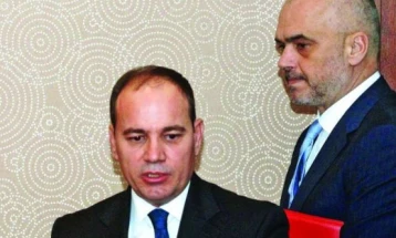 Поранешниот албански претседател, Нишани го нарече Рама адвокат на туѓи интереси