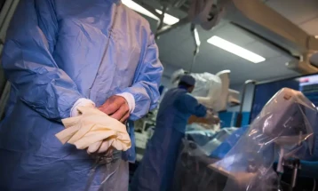 Во Франција потврден новиот вид на коронавирусот