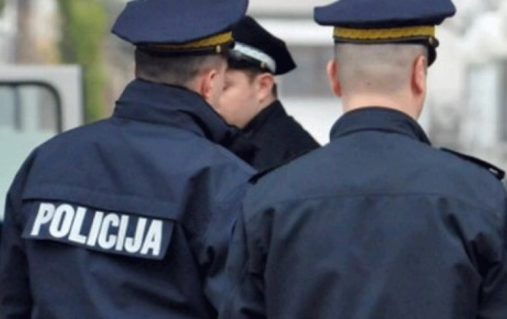 „Вијести“: Силни полициски сили го обезбедуваат црногорскиот Парламент, повторно протест на „патриотските сили“