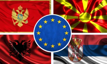 Михаел Рот: ЕУ на Запaден Балкан си пука сама во нога