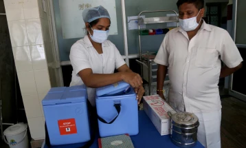 Моди: Индија се потпира на своите резерви вакцини