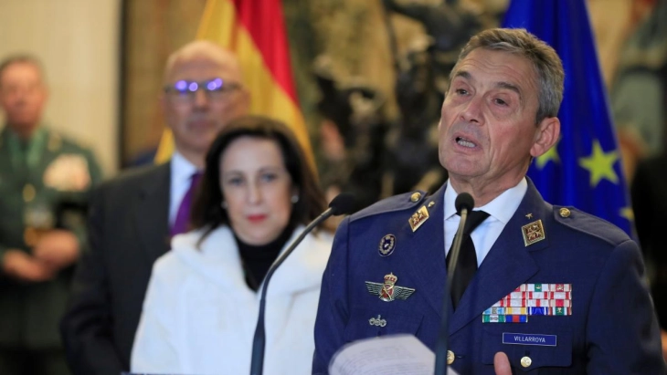 Началникот на ГШ на шпанската војска поднесе оставка, обвинет дека се вакцинирал преку ред