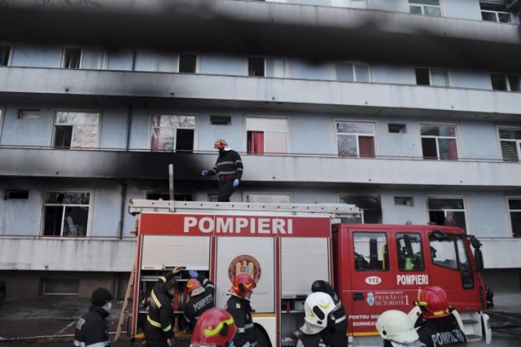 Четворица загинати во пожар во ковид болница во Букурешт