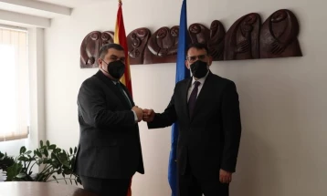 Министерот Маричиќ се сретна со претседателот на Уставниот суд, Мурати