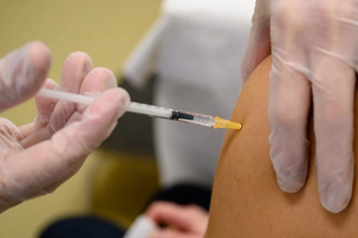 Теренска вакцинација против Ковид-19 за жителите во руралните средини и домовите за стари лица