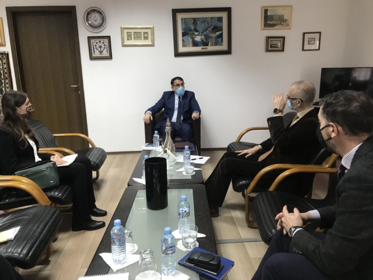 Средба на претседателот на Уставниот суд Мурати со италијанскиот амбасадор Андреа Силвестри