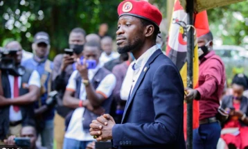 Опозицискиот лидер на Уганда нема да ги оспорува изборните резултати