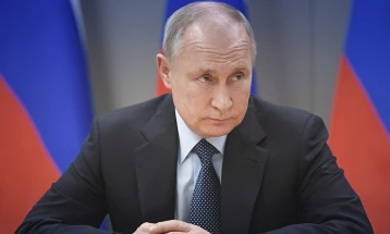 Путин: Во Русија лани забележана активност на над 400 агенти на тајните служби