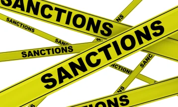Бајден ги продолжи санкциите против Русија за уште една година поради Крим