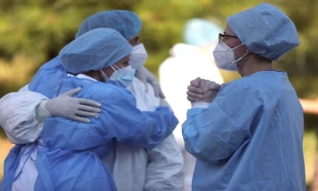 Обезбедени се средства за бонус за здравствените работници за период од девет месеци