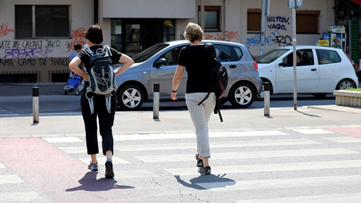 СВР Велес изрече казни за 18 несовесни пешаци