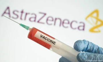Италија и Словенија ја продолжуваат вакцинацијата со АстраЗенека