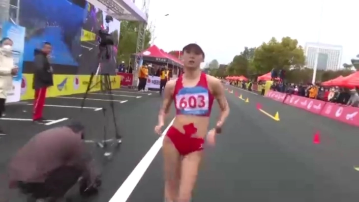 Јанг Џијау го собори светскиот рекорд на 20 километри брзо одење