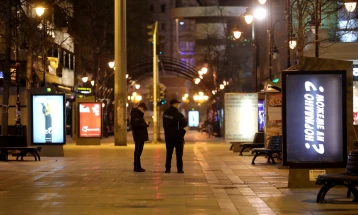 Побарани парични казни за три лица кои го прекршиле полицискиот час во Скопје