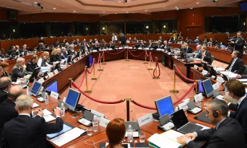 Папајоану: Борел го прифати предлогот - на 19 април дискусија во ЕУ за Западниот Балкан