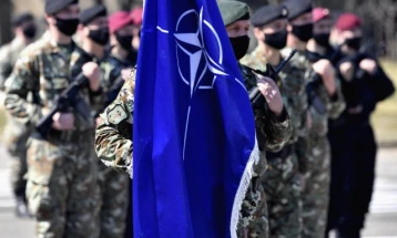 НАТО загрижен за руските активности на украинската граница