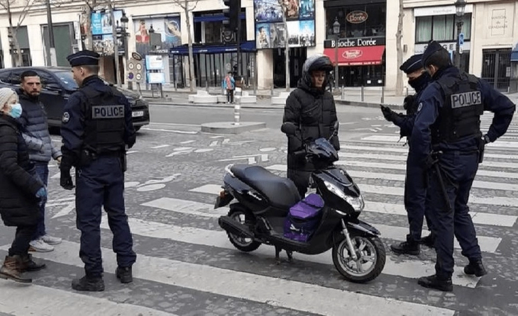 Француската полиција почна истрага за нелегални вечери и забави во Париз